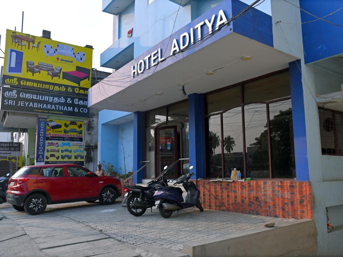 Hotel Aditya Пондичери Екстериор снимка
